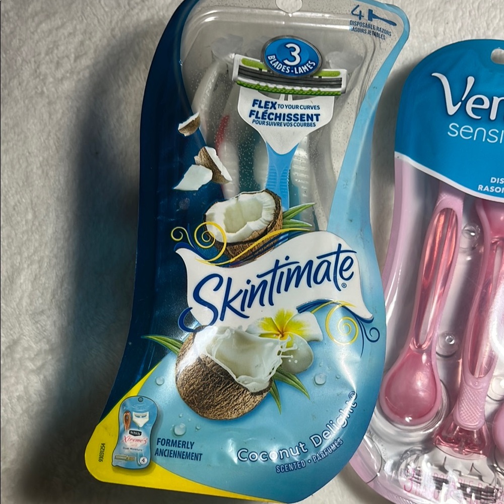 Mix‎ 3 sensitive Delight Razors - Picture 4 of 5